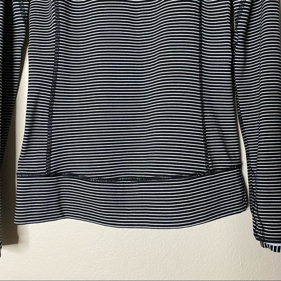 LULULEMON black and white striped Race Your Pace long sleeve tee 4 - Picture 3 of 11